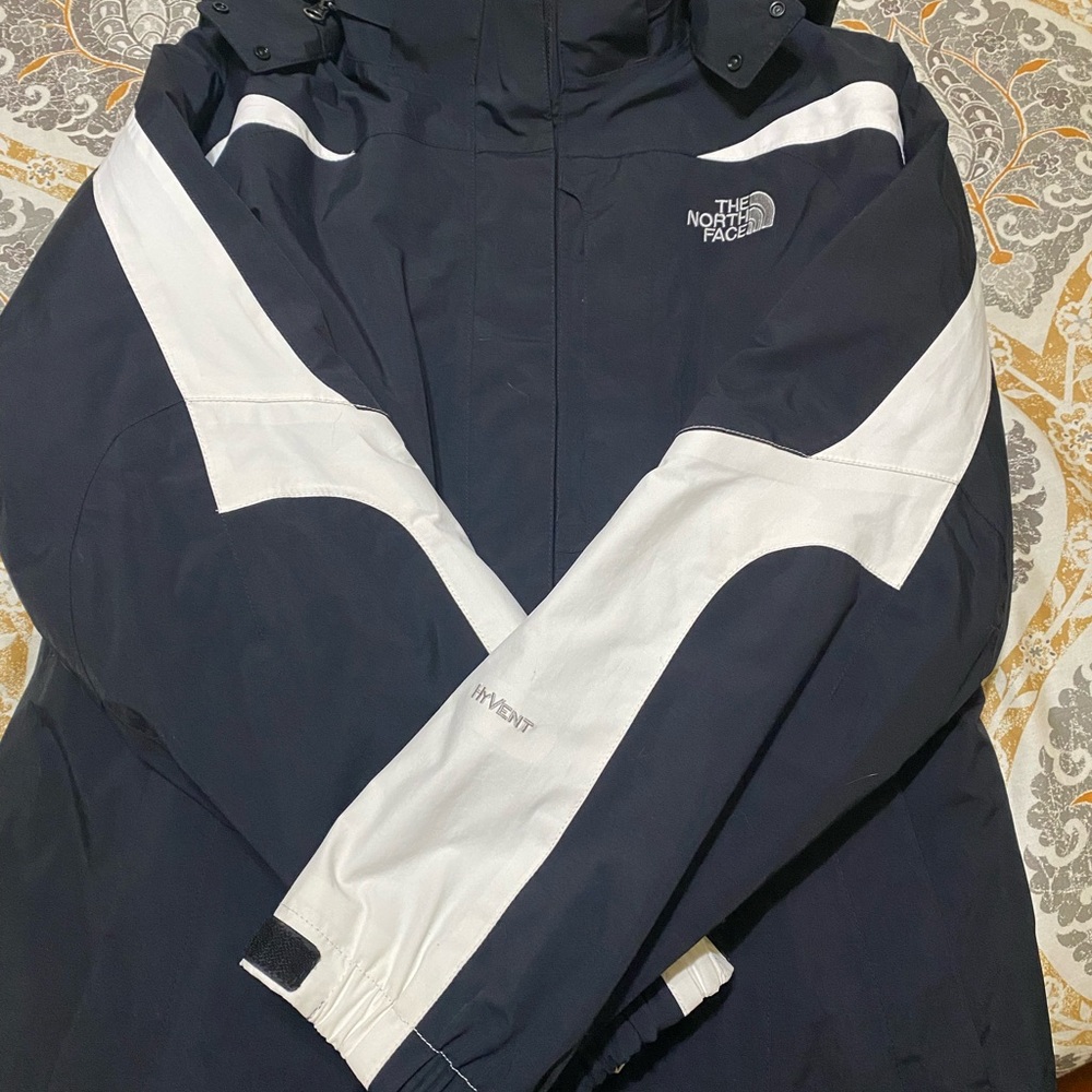 Women’s Medium North Face Ski Coat w/ liner